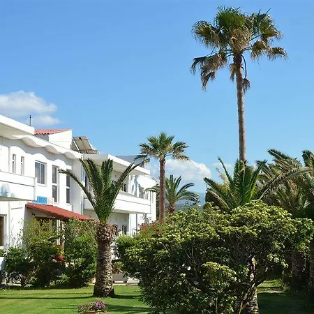 Arion Hotel 3*